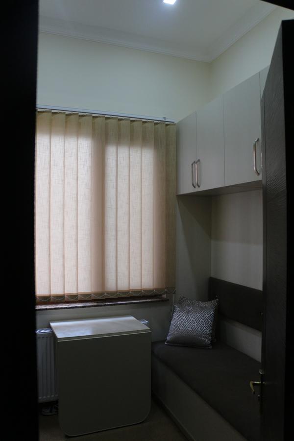 Hotel Albatros Batumi Bagian luar foto