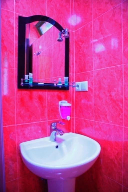 Hotel Albatros Batumi Bagian luar foto